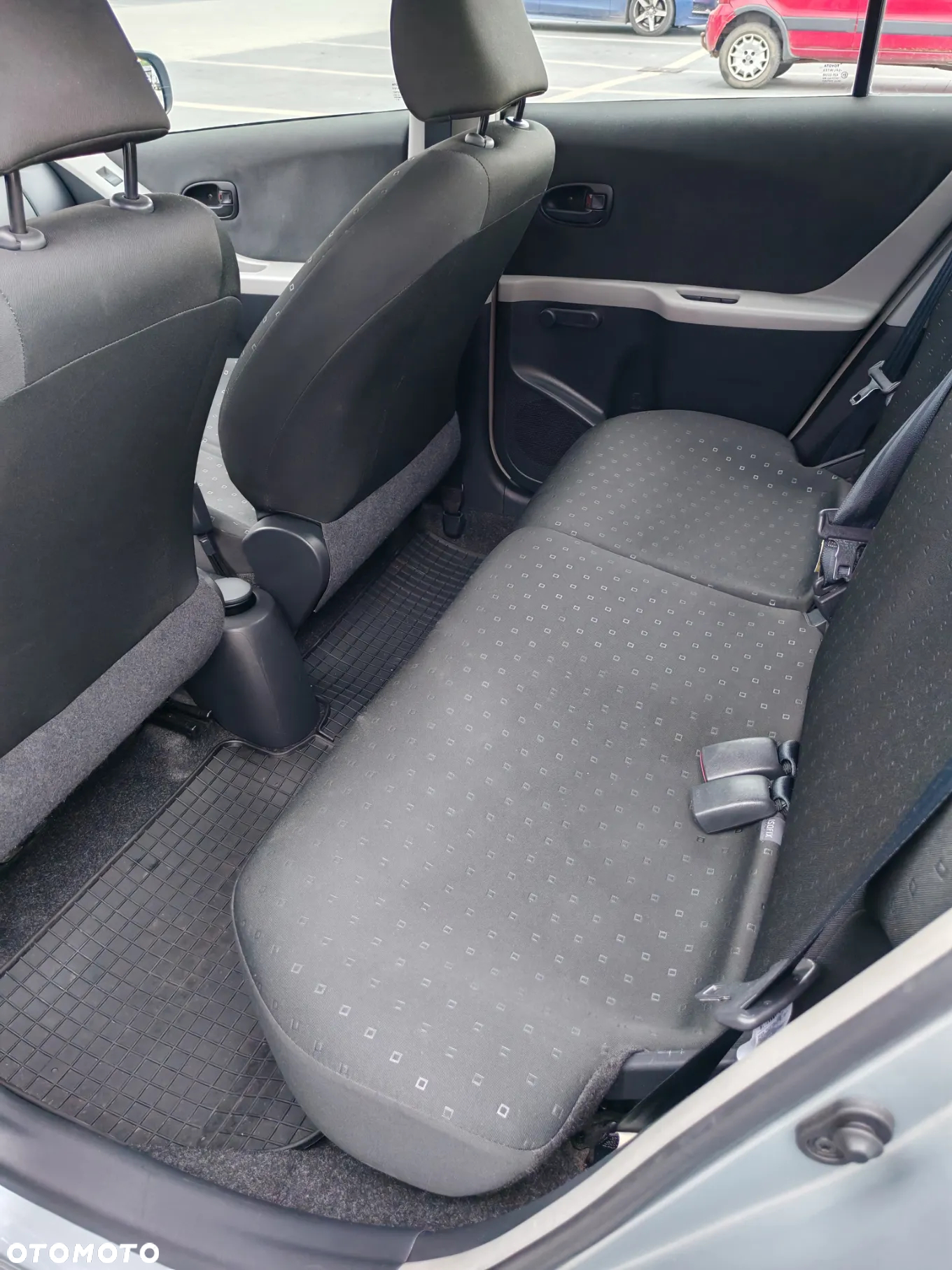 Toyota Yaris 1.3 VVT-i Cool - 9