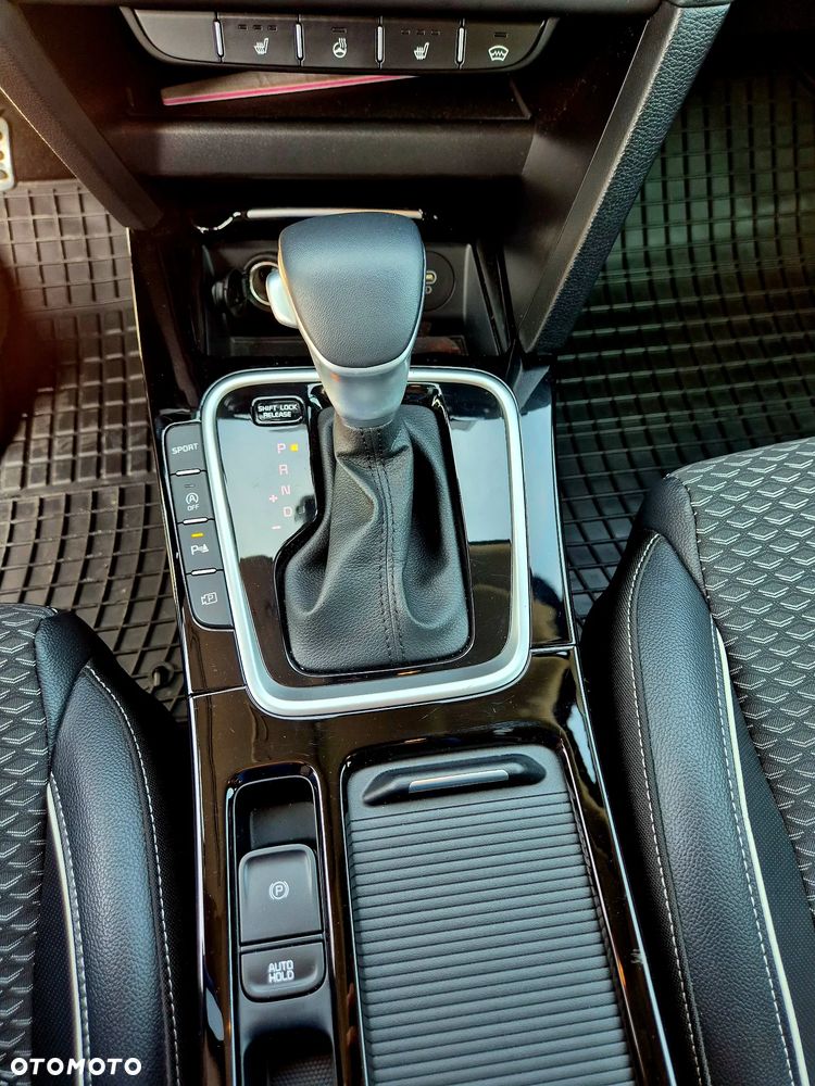 Kia Ceed 1.5 T-GDI Business Line DCT - 8