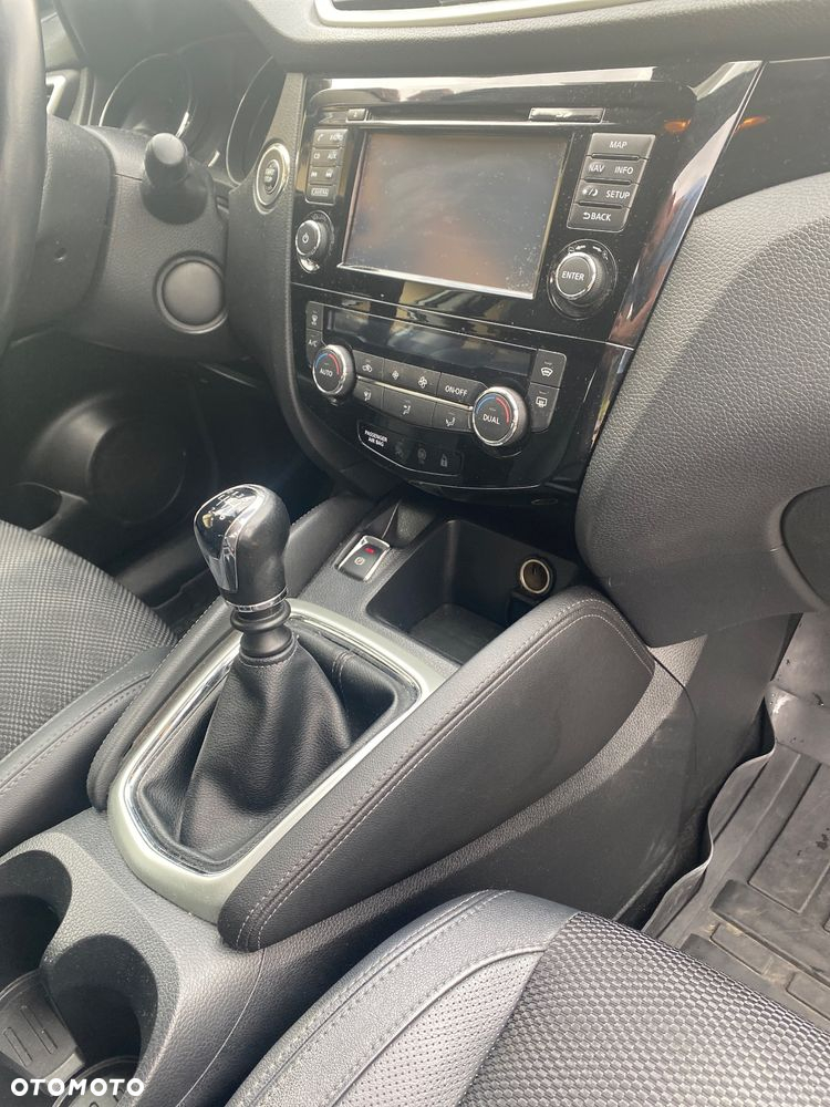 Nissan Qashqai 1.2 DIG-T Acenta EU6 - 6