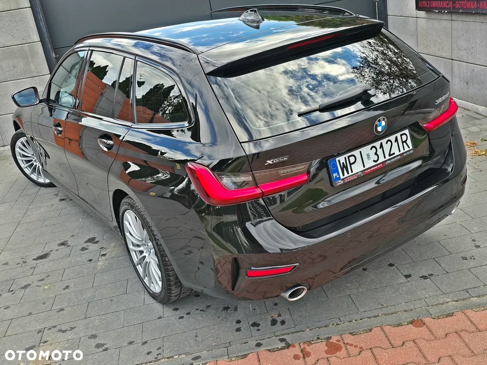BMW Seria 3 320d xDrive Sport - 9