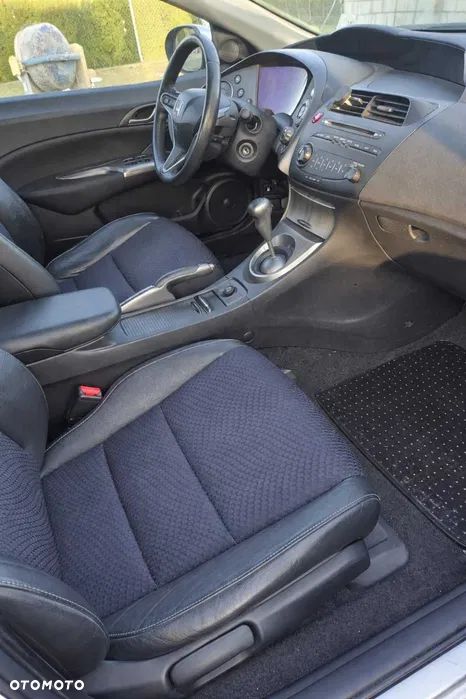 Honda Civic 1.4 i-VTEC - 2