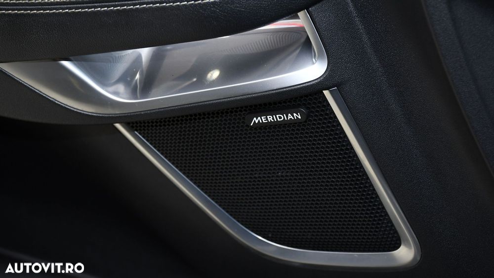 Jaguar E-Pace P300e AWD R-Dynamic HSE - 26