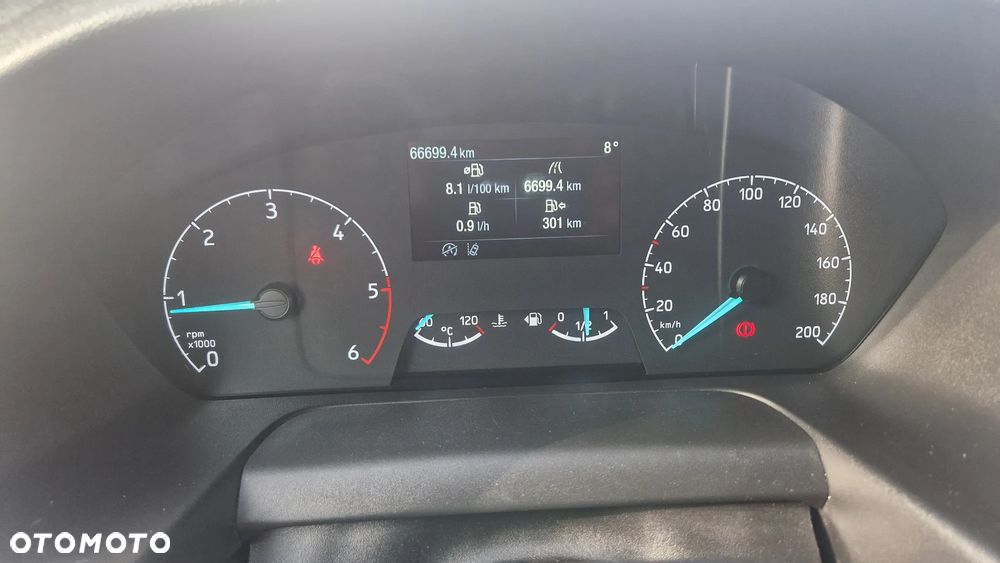 Ford Transit Custom - 11