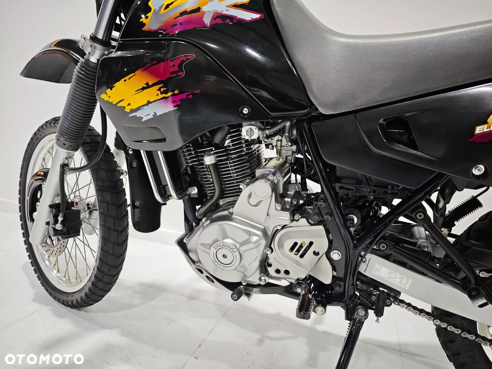 Suzuki DR - 21