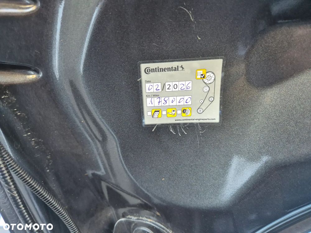 Ford Kuga 1.5 EcoBoost 2x4 Titanium - 19