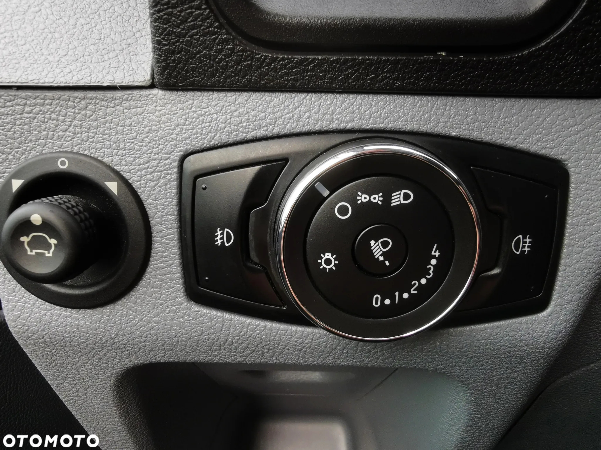 Ford Transit - 32