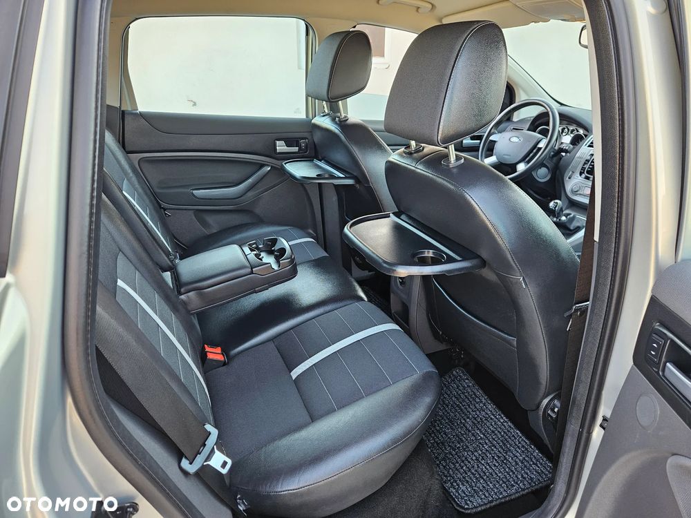 Ford Kuga 2.0 TDCi Trend - 13