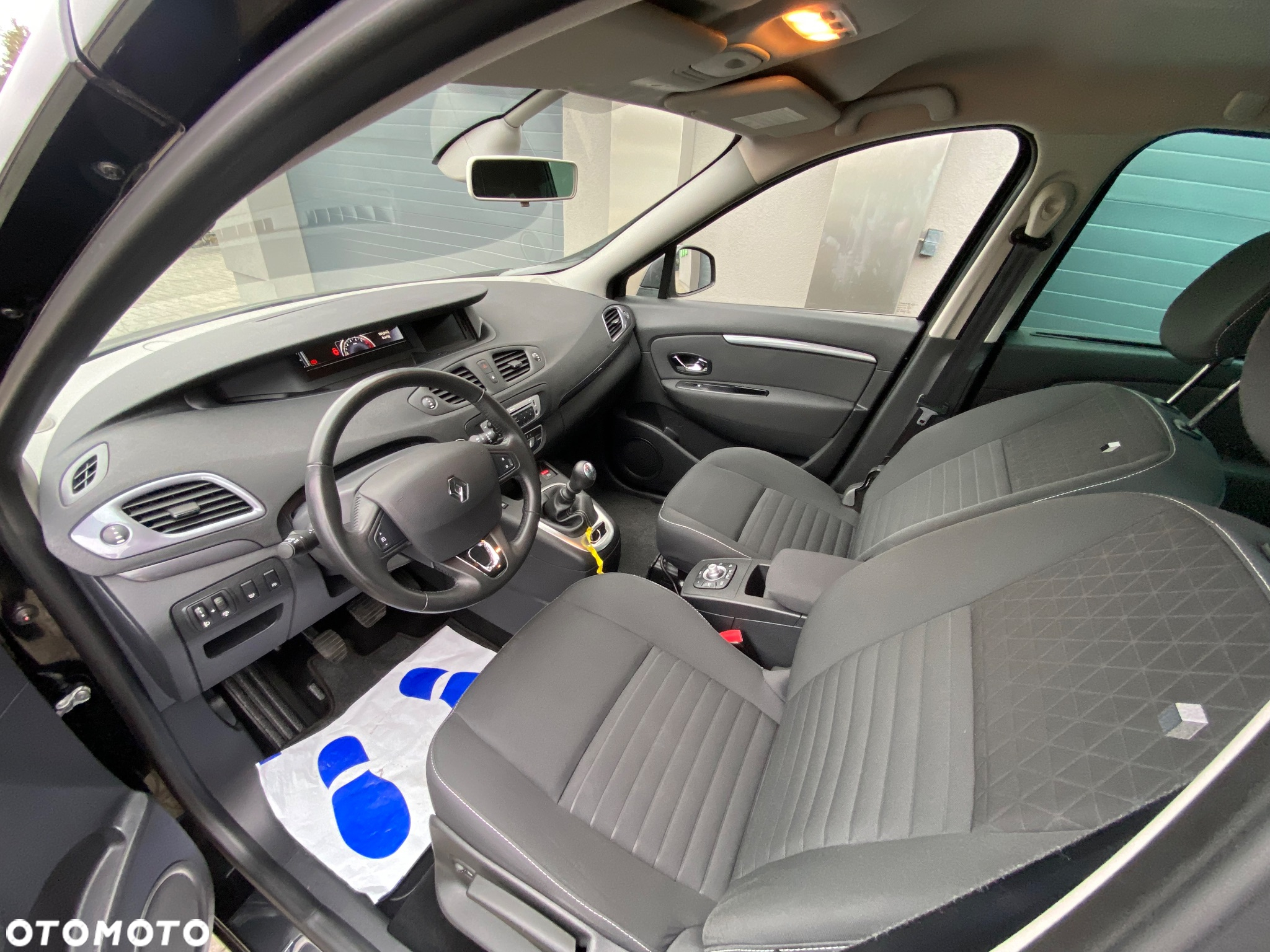 Renault Scenic ENERGY TCe 130 S&S LIMITED - 26