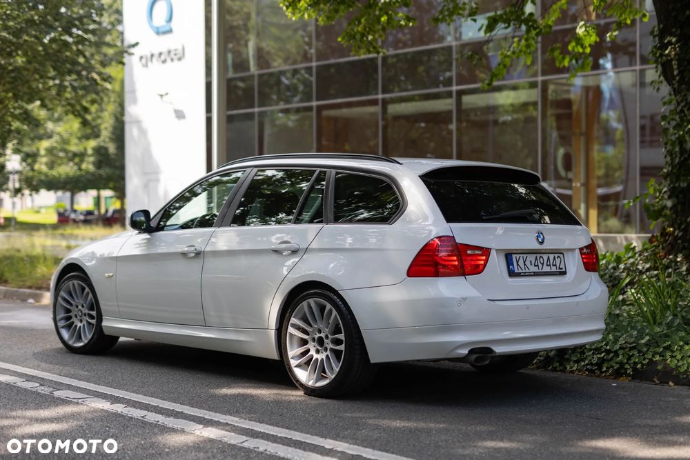 BMW Seria 3 318d DPF - 20