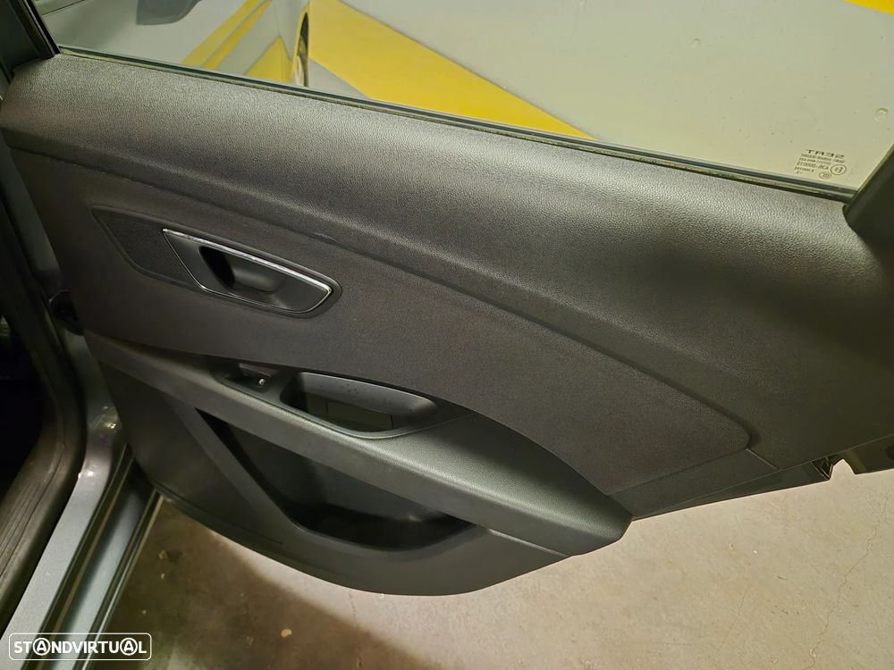 SEAT Leon ST 1.6 TDI Style Ecomotive - 44