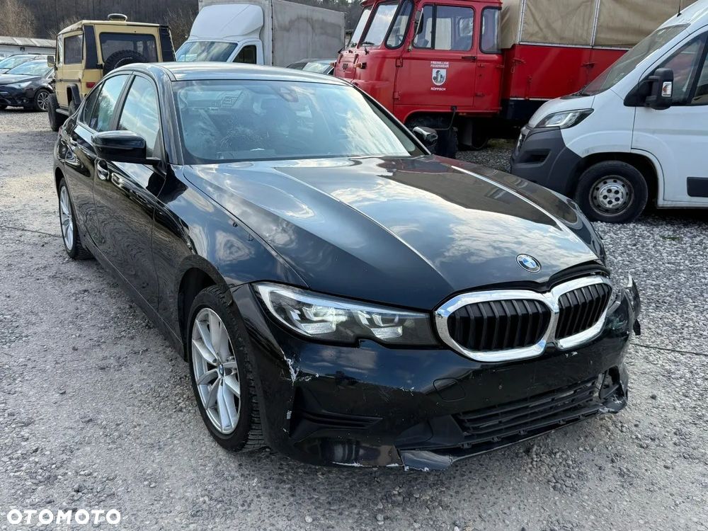 BMW Seria 3 318i Advantage - 4
