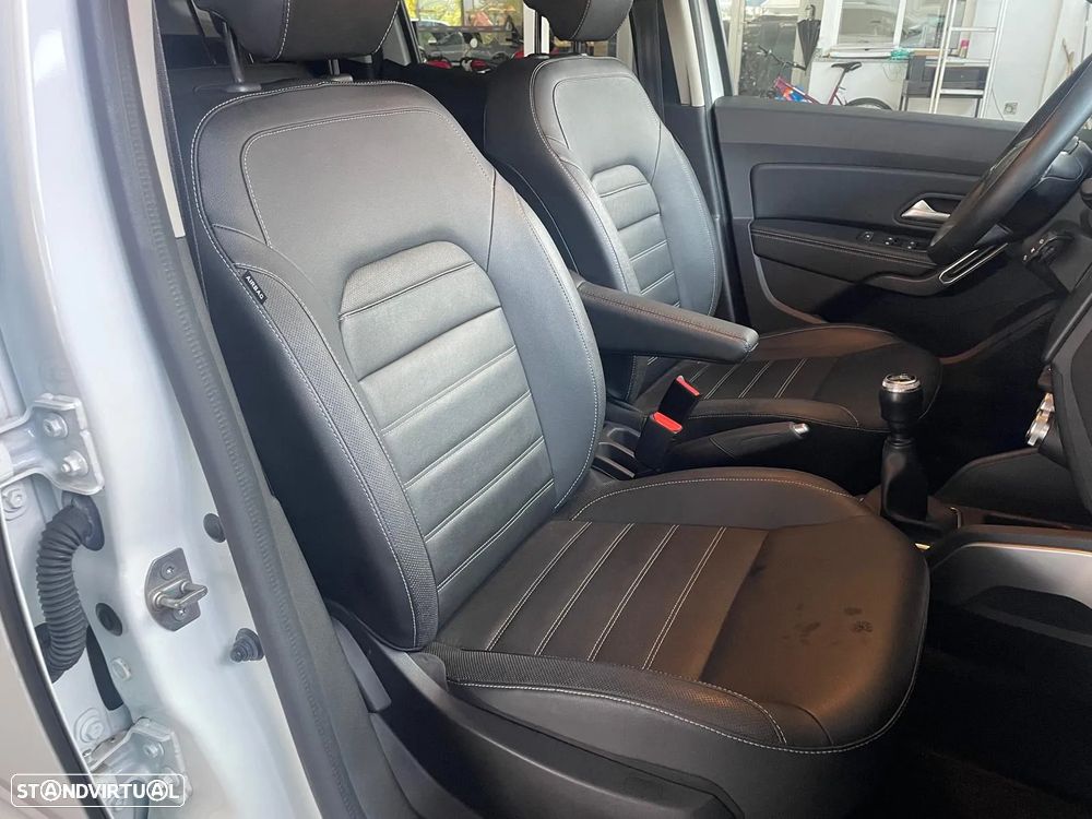 Dacia Duster 1.0 TCe Prestige - 23