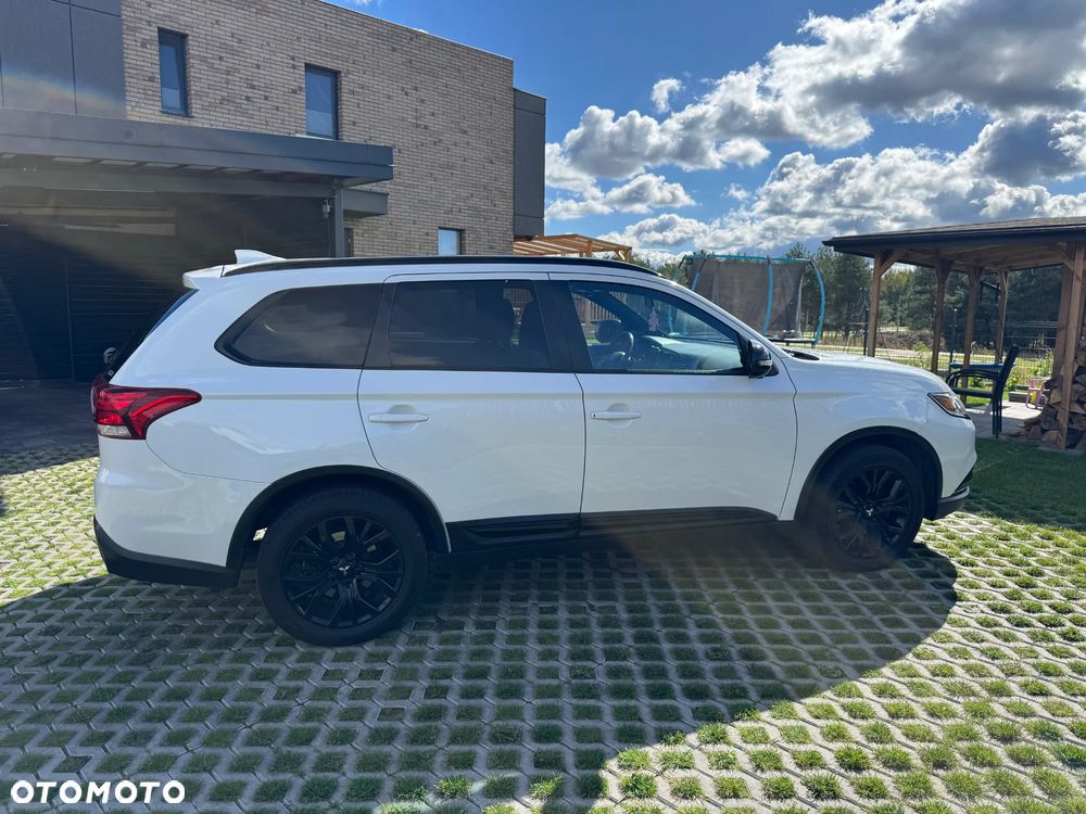 Mitsubishi Outlander - 22
