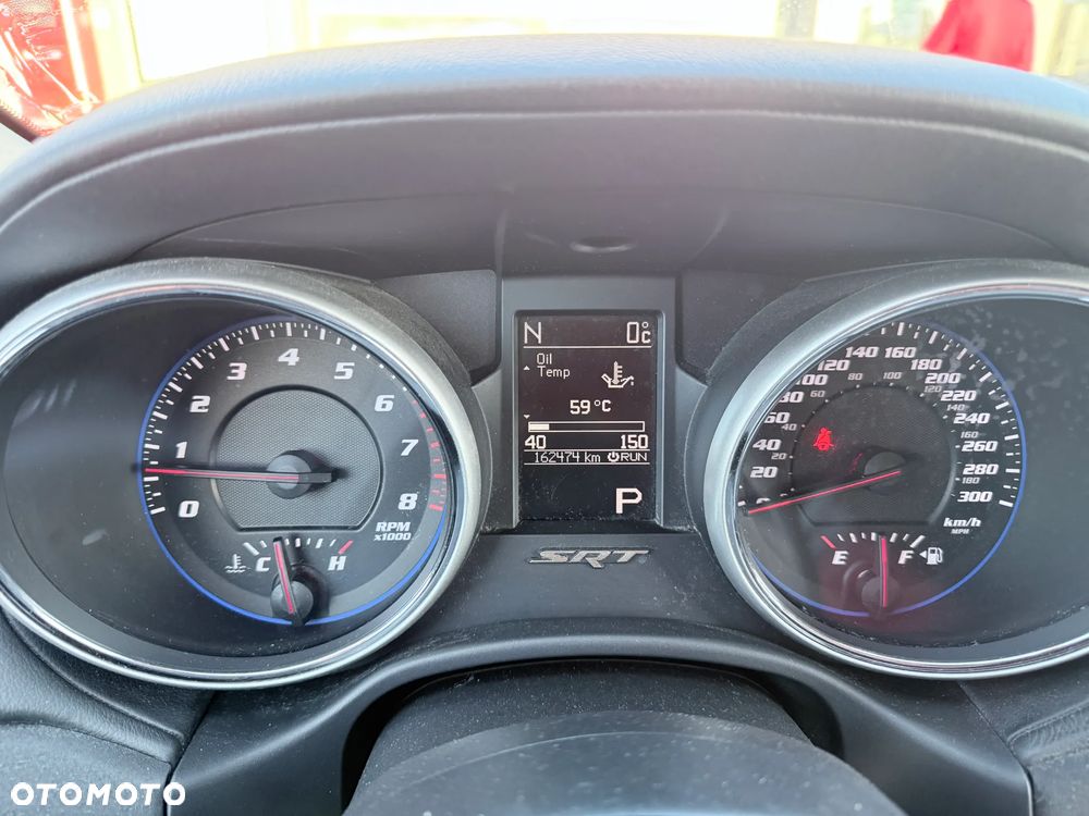 Jeep Grand Cherokee SRT - 21