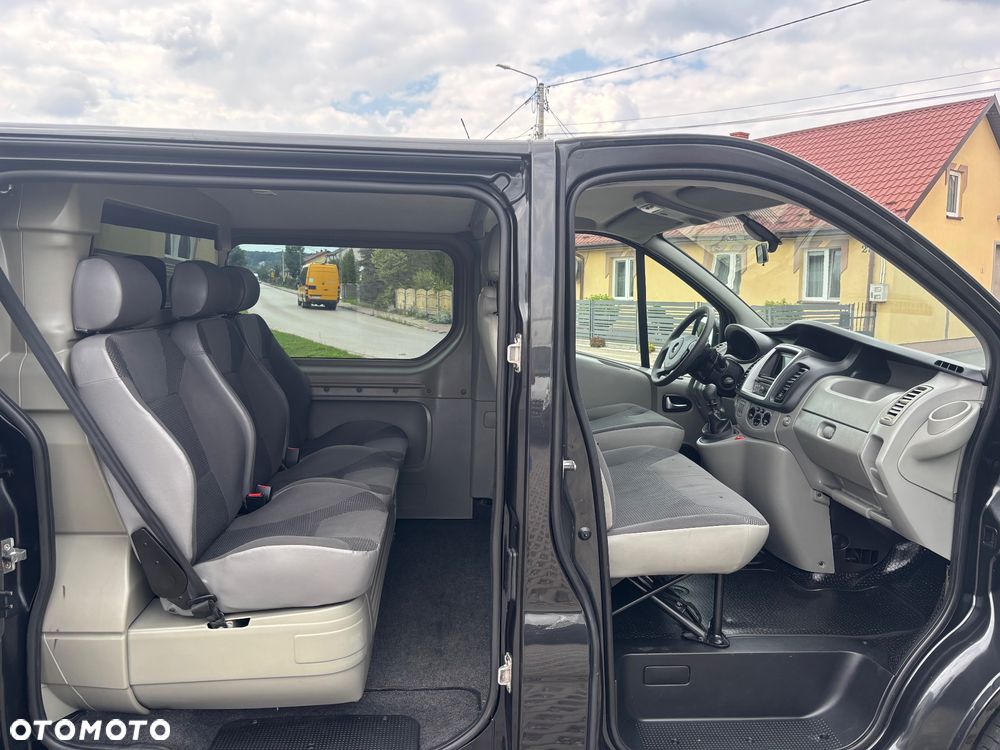 Opel Vivaro - 10