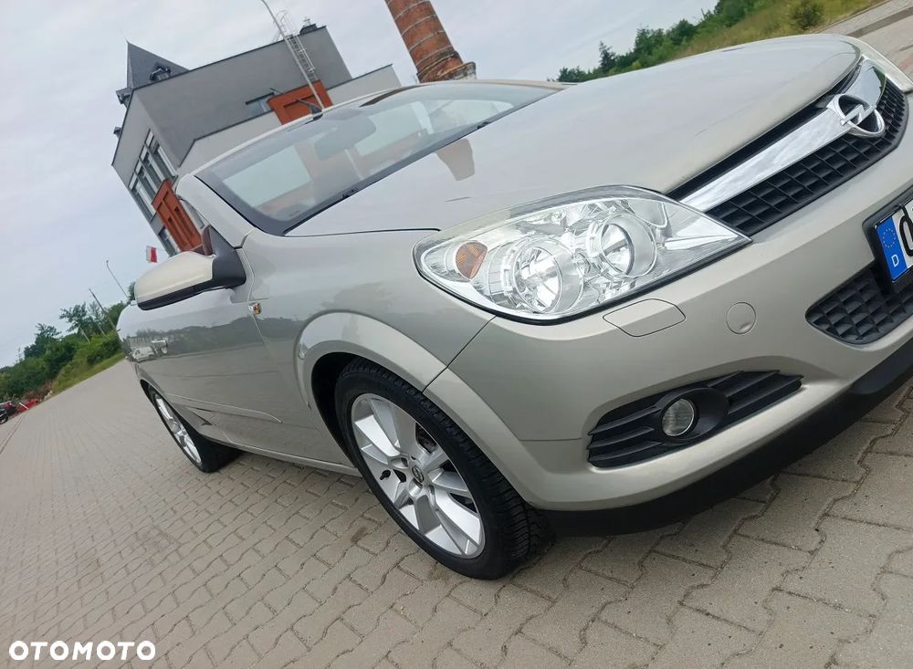 Opel Astra 1.6 Cosmo - 18