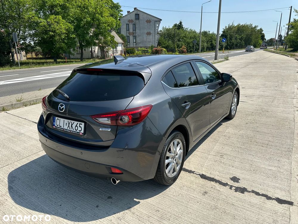 Mazda 3 - 5
