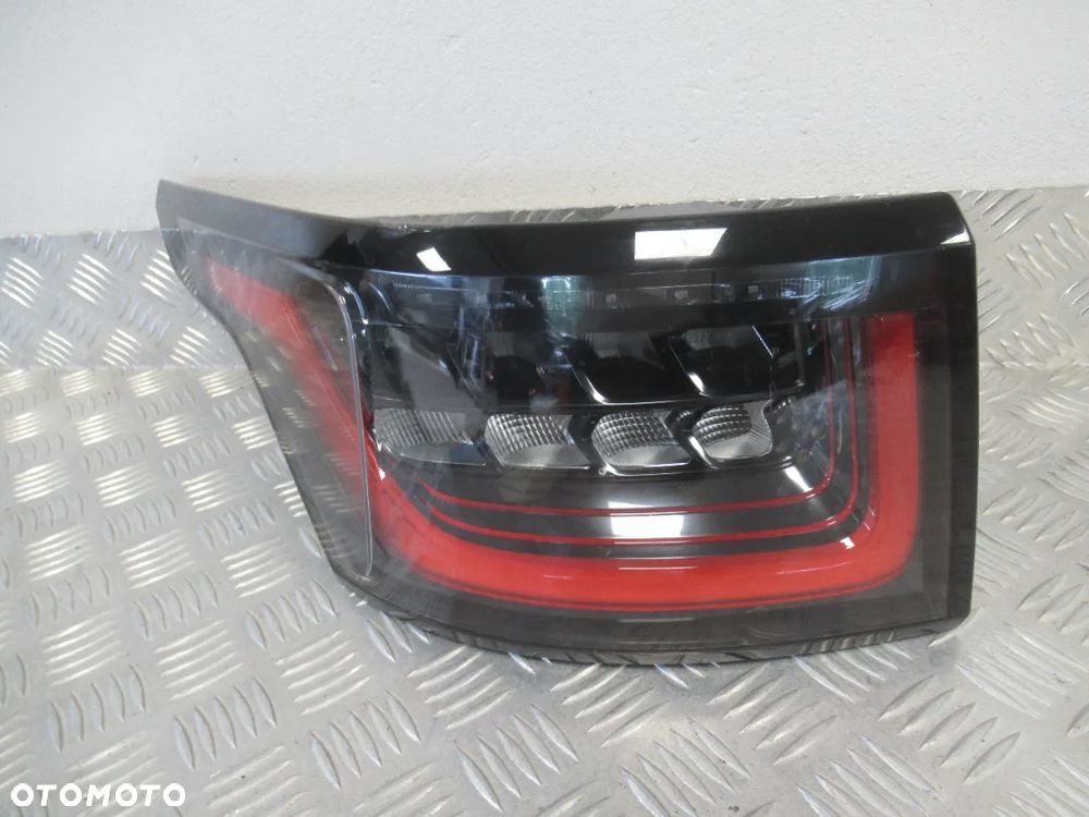 LAMPA TYLNA TYŁ LEWA RANGE ROVER SPORT II LIFT 2017-2022