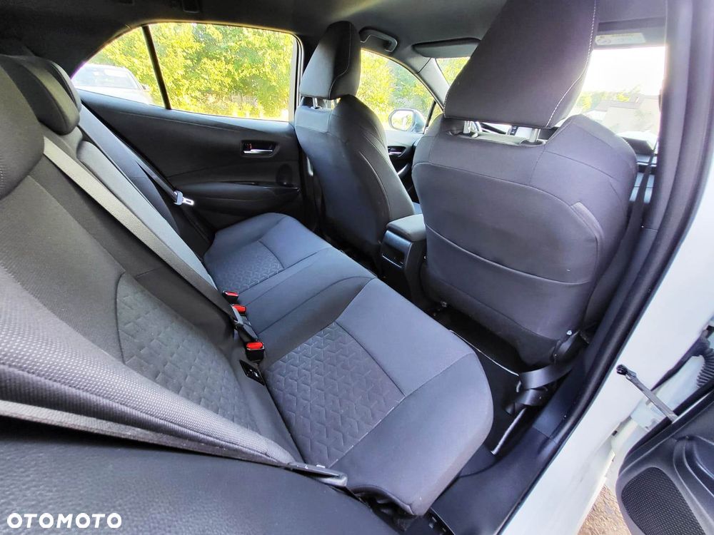 Toyota Corolla - 10