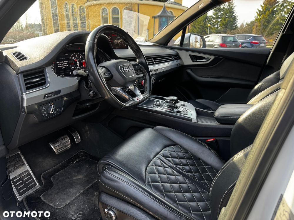 Audi SQ7 - 21