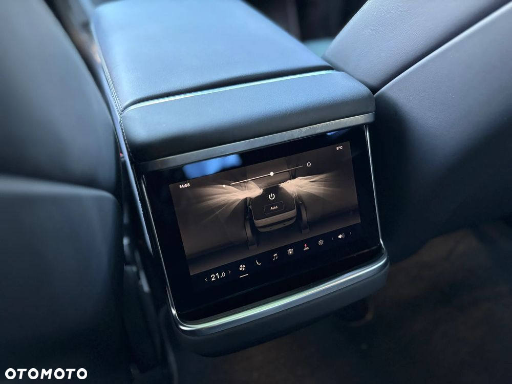 Tesla Model S Plaid - 8