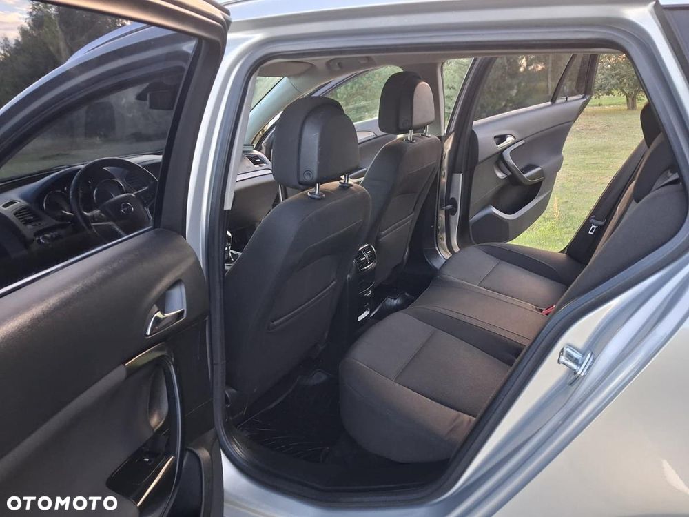 Opel Insignia - 19