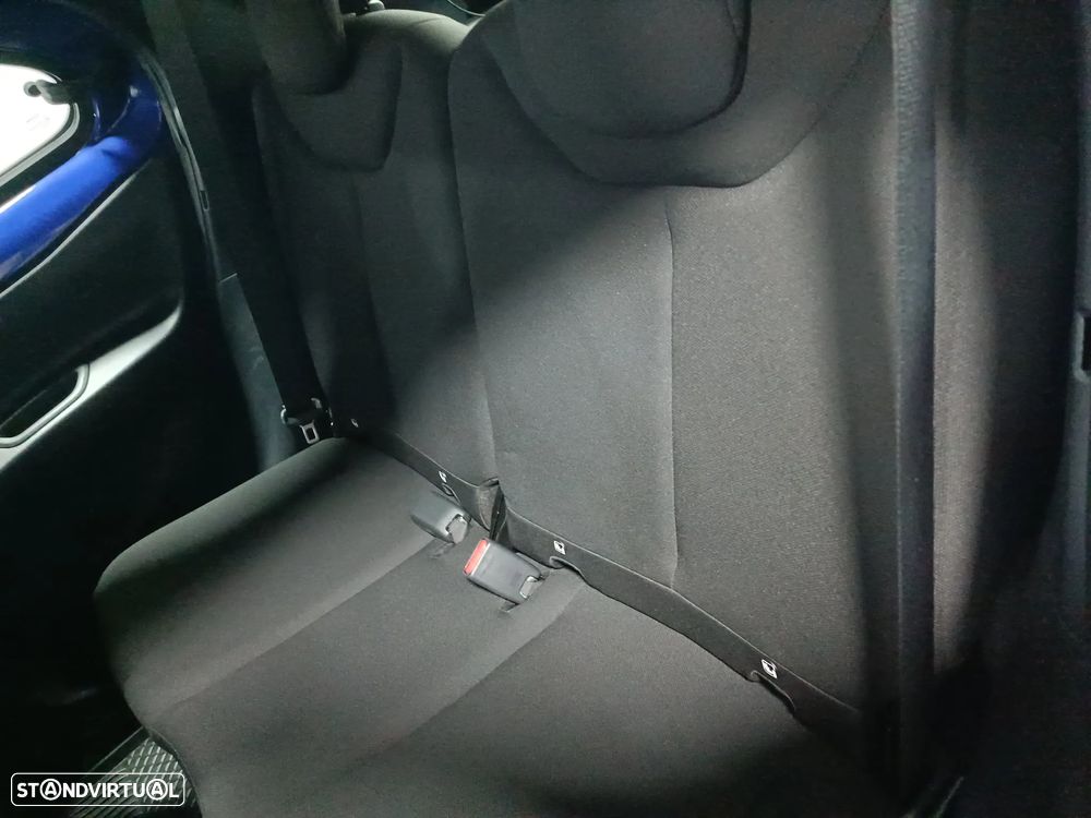 Toyota Aygo X Play - 16