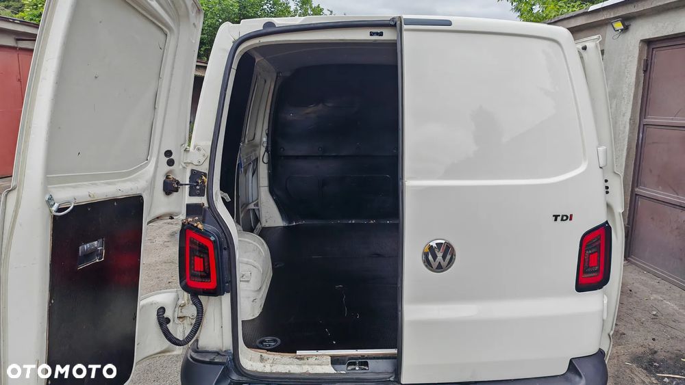 Volkswagen Transporter - 6