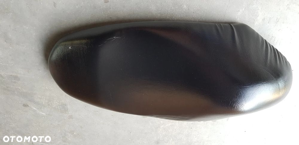 PEUGEOT KISBEE 50 KANAPA SIEDZENIE - 2