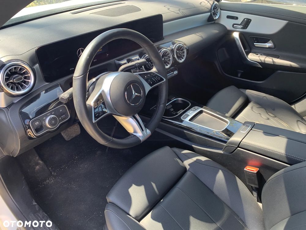Mercedes-Benz CLA 250 4Matic 8G-DCT AMG Line Advanced Plus - 14