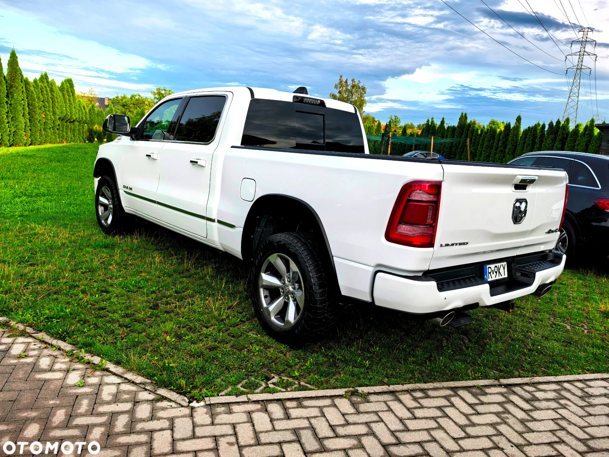 Dodge RAM - 24