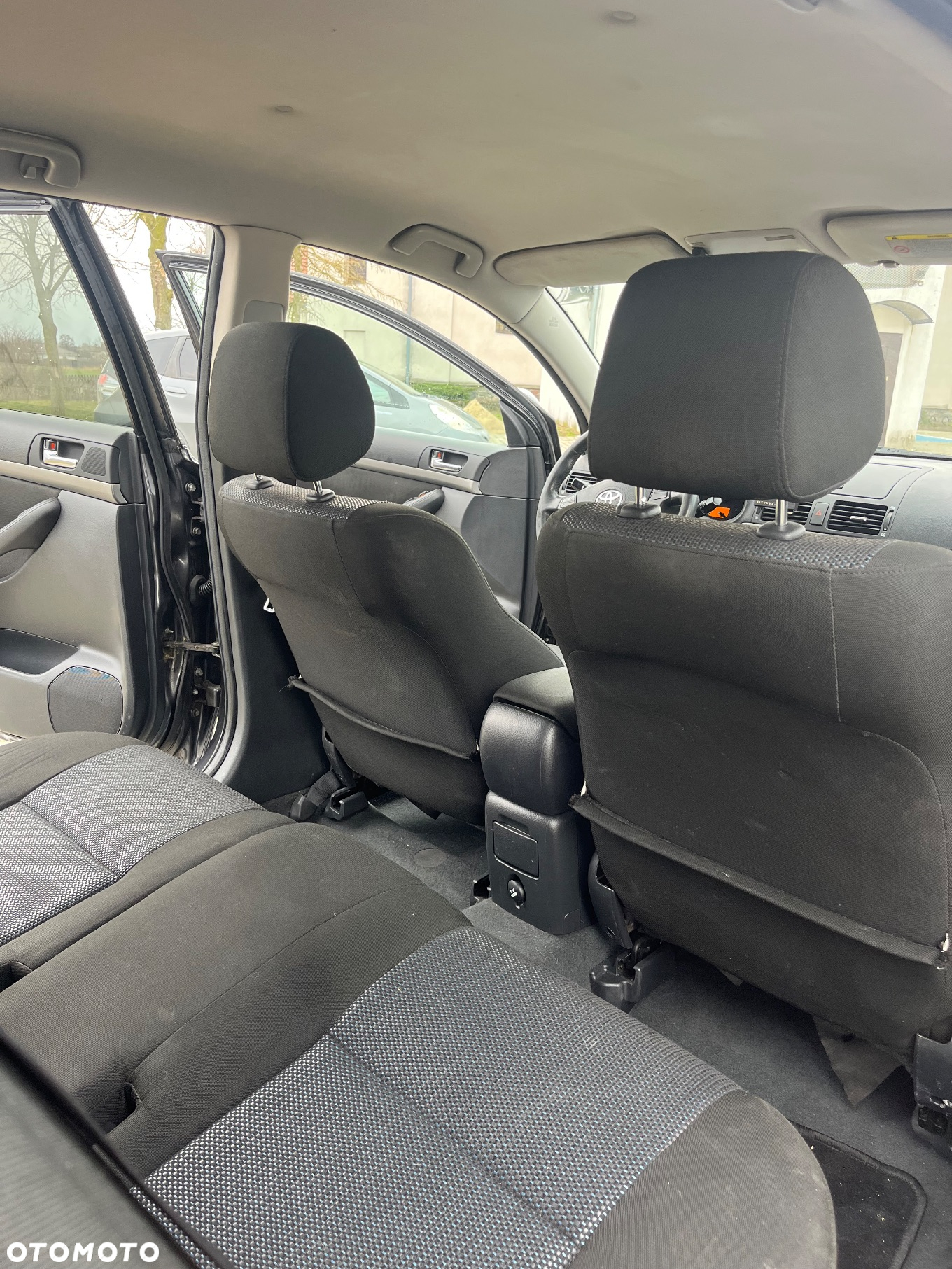 Toyota Avensis - 21