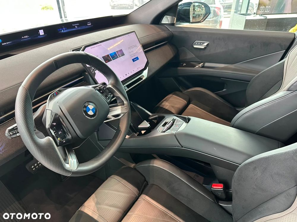 BMW iX3 50 xDrive 113.4kWh - 21