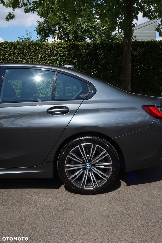 BMW Seria 3 320e M Sport sport - 5