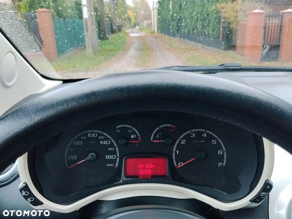 Ford KA 1.2 Titanium ASS EU6 - 12