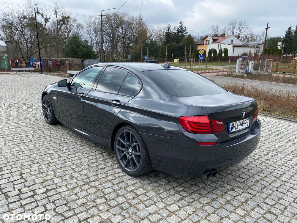 BMW Seria 5 525d xDrive - 8