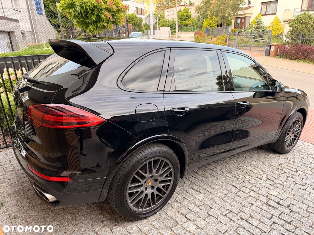 Porsche Cayenne Diesel Platinum Edition - 3
