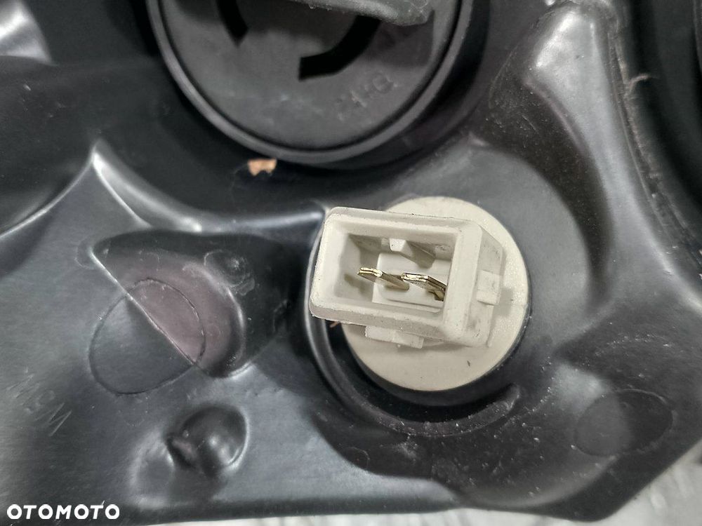 LAMPA PRZÓD PRAWA CITROEN C4 I 20-A663 - 2