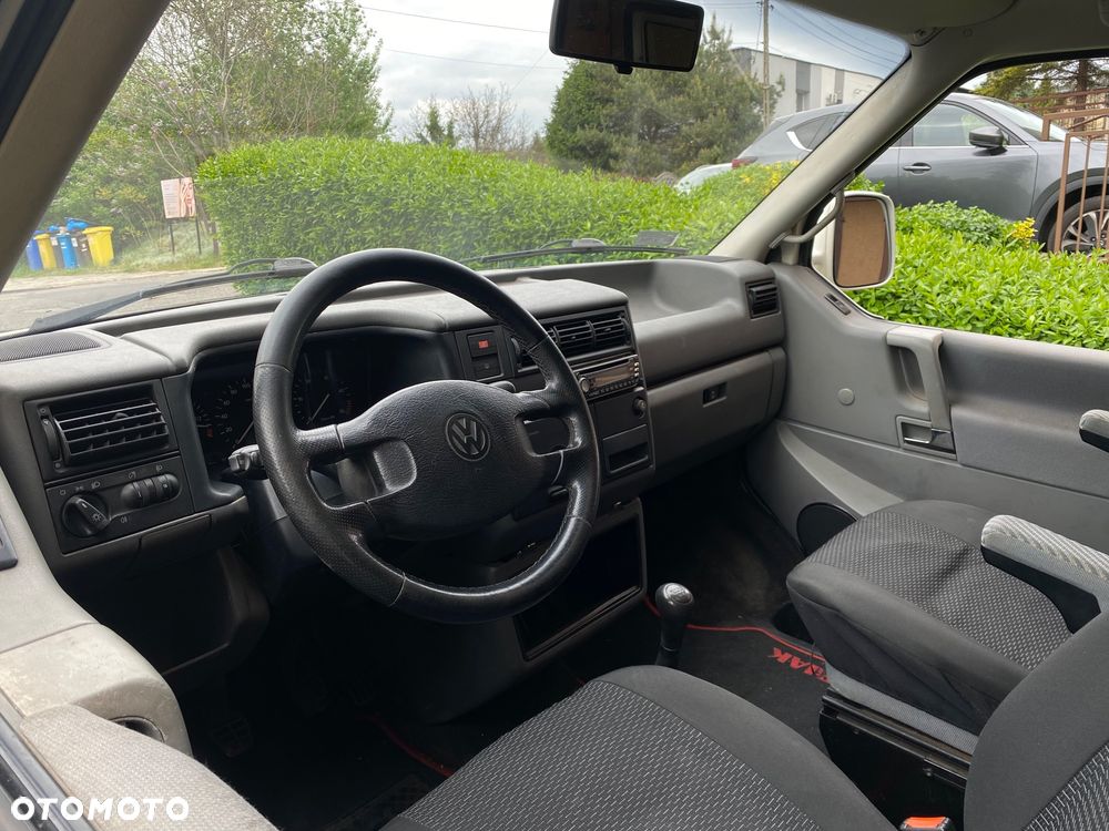 Volkswagen Transporter - 16