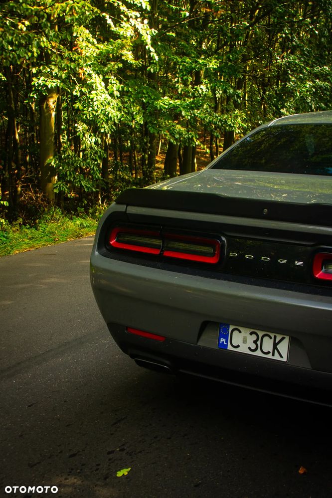 Dodge Challenger Automatik R/T Plus - 9
