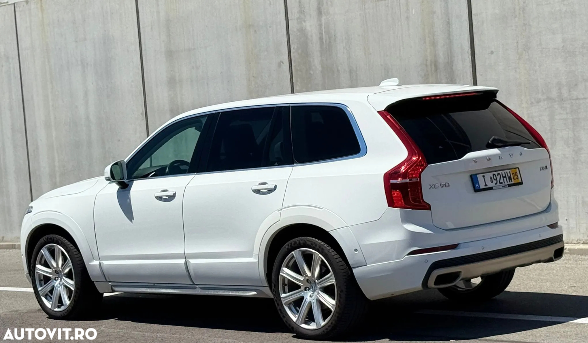 Volvo XC 90 D5 AWD Geartonic First Edition - 10