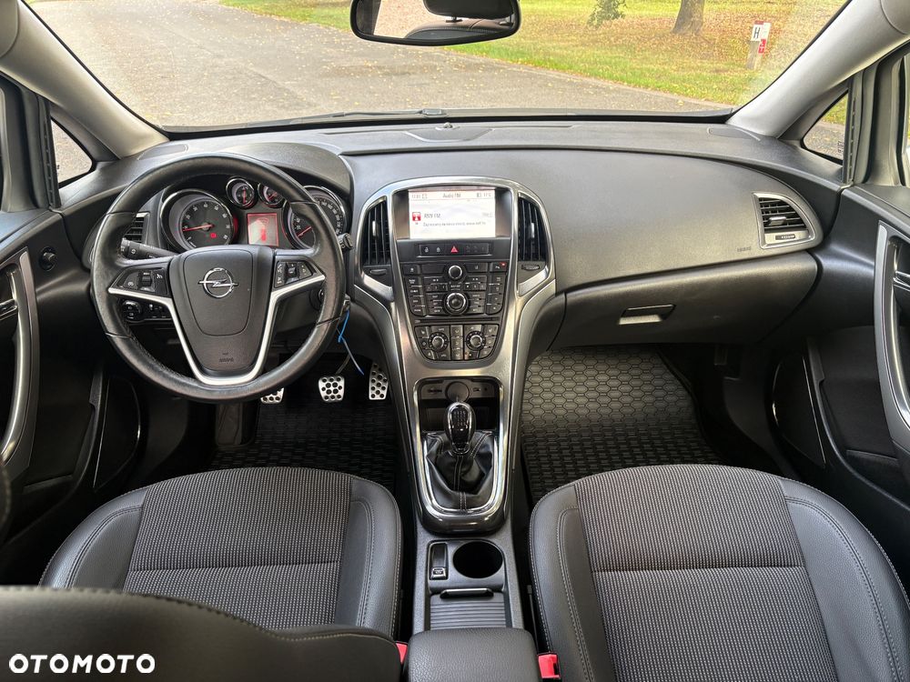 Opel Astra 1.6 T SIDI Cosmo S&S - 24