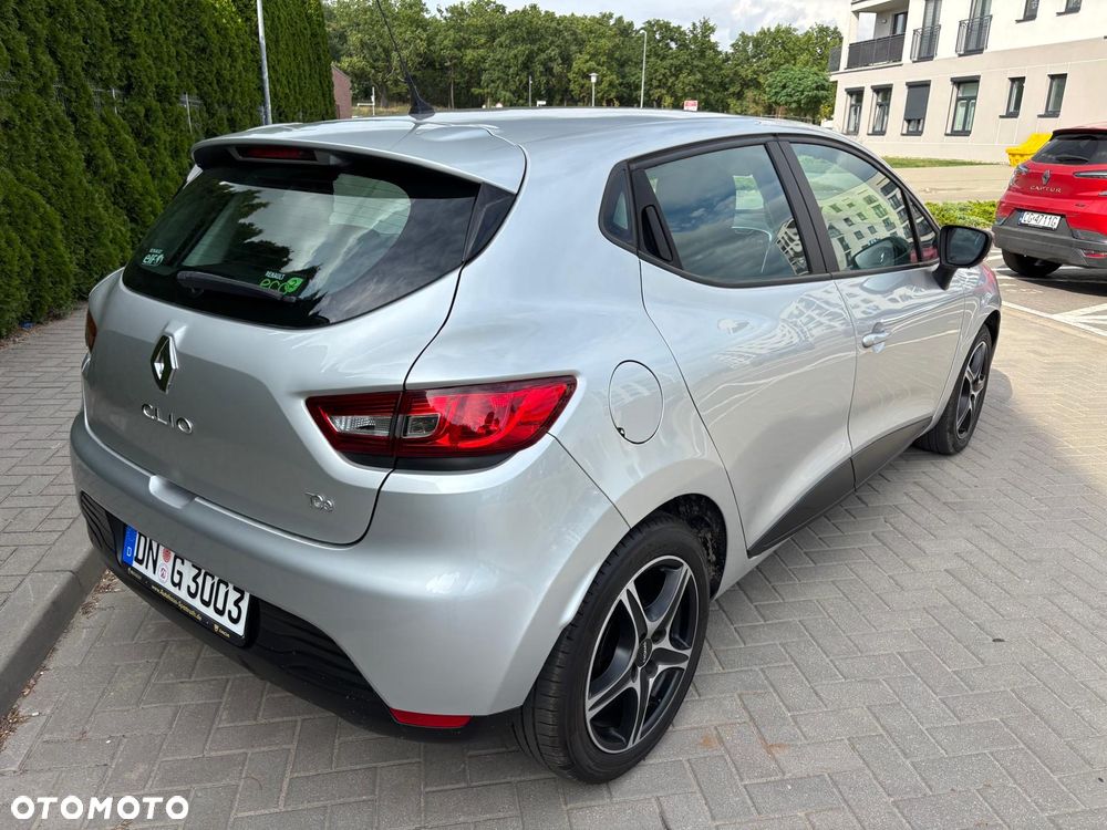 Renault Clio TCe 90 Paris - 6
