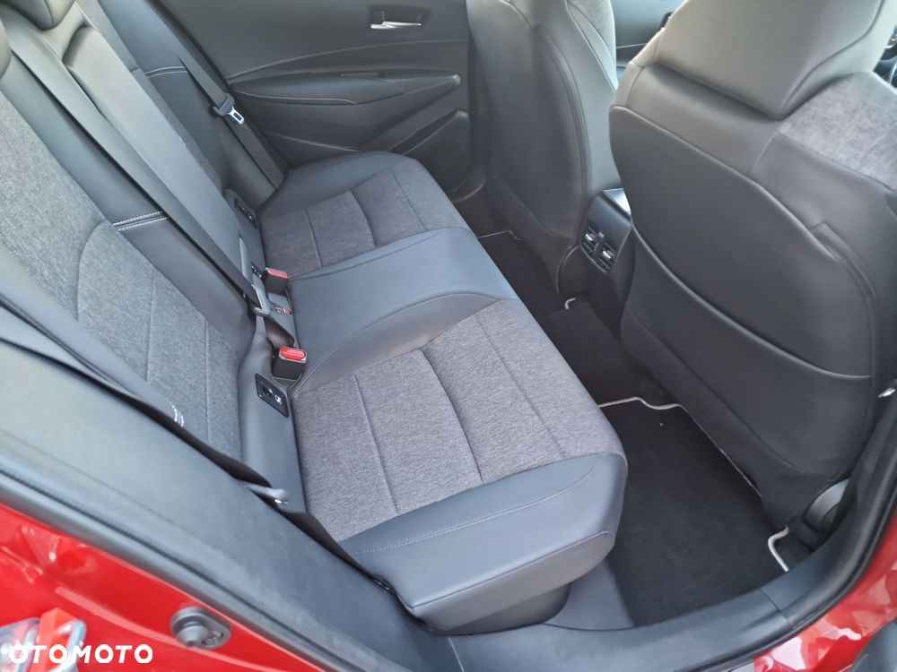 Toyota Corolla 1.8 Hybrid Style - 14