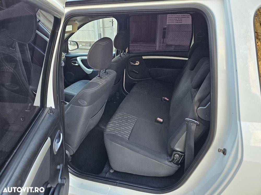 Dacia Logan K90 1.6 16v Laureate - 12