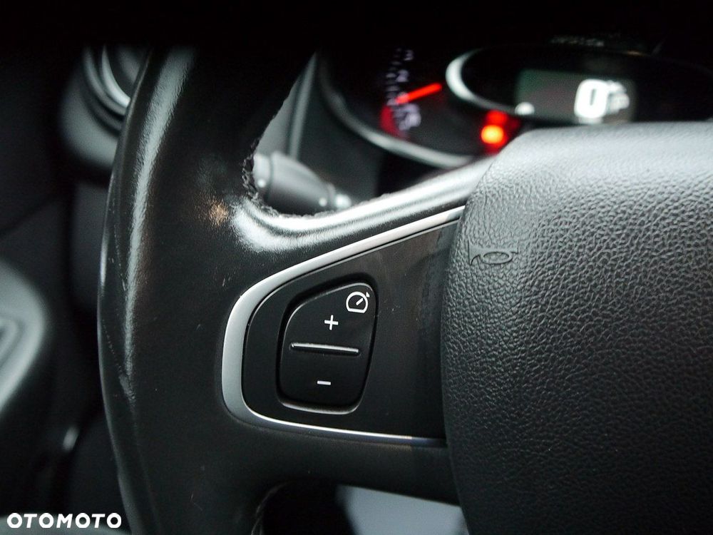 Renault Clio 1.2 Enegry TCe Limited 2018 EDC - 35