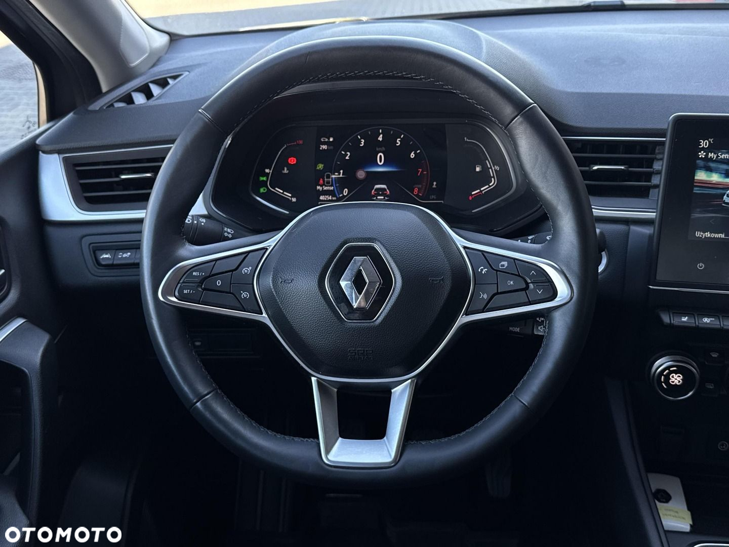 Renault Captur - 15