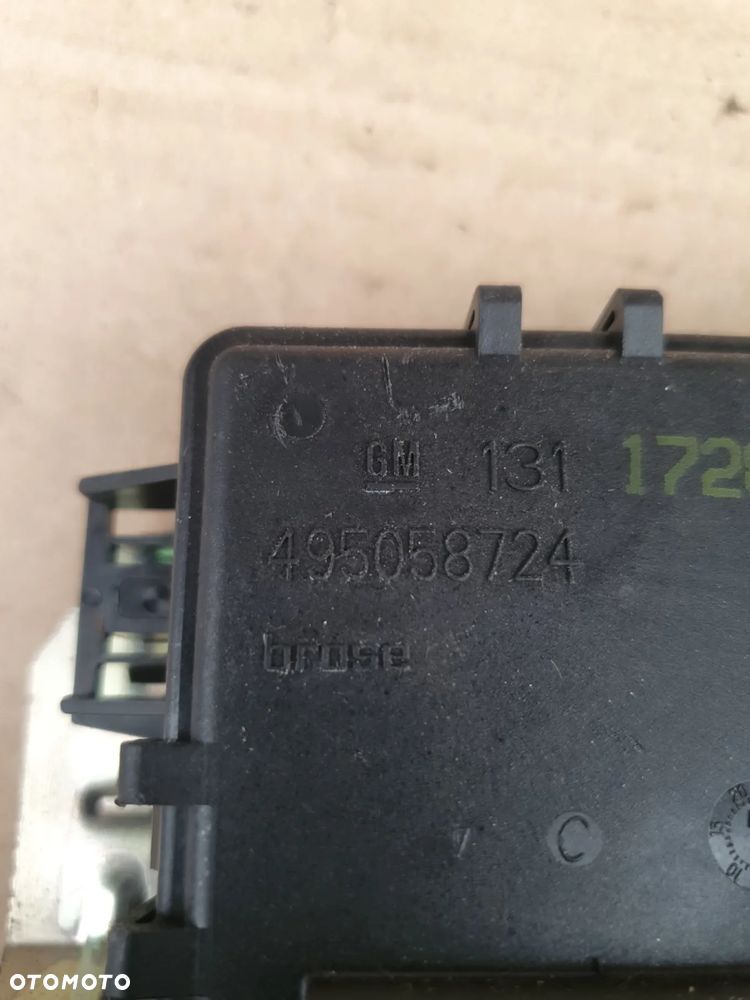 } ZAMEK KLAPY TYŁ OPEL ASTRA H ZAFIRA B Nr 495058724 - 4