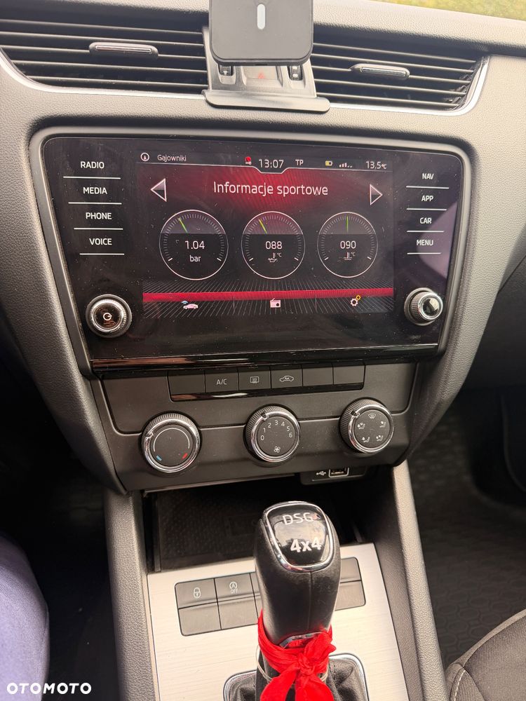 Skoda Octavia 2.0 TDI 4x4 Style DSG - 20