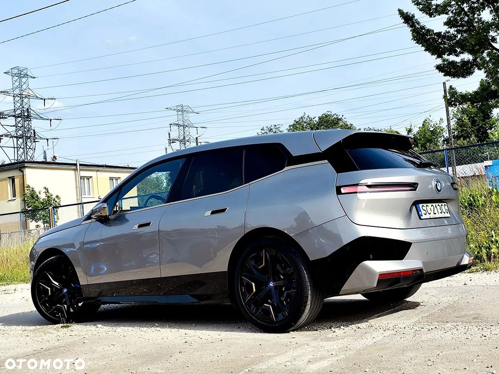 BMW iX xDrive40 76.6kWh Signature - 5